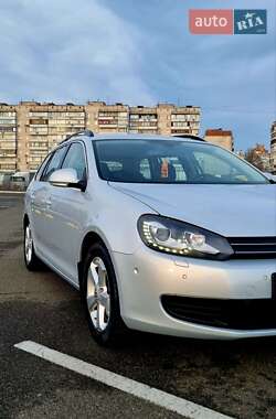 Универсал Volkswagen Golf 2012 в Киеве