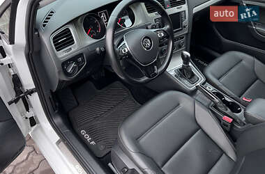 Универсал Volkswagen Golf 2016 в 
