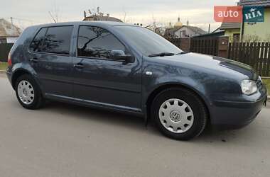 Хетчбек Volkswagen Golf 2001 в Балті