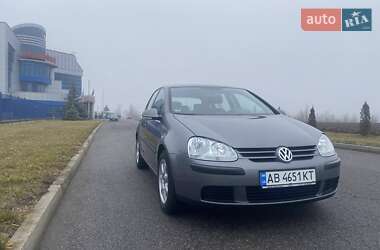 Хетчбек Volkswagen Golf 2005 в Немирові