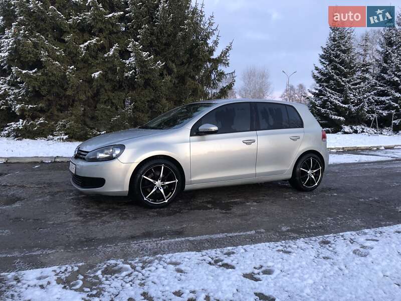 Хетчбек Volkswagen Golf 2010 в Бердичеві