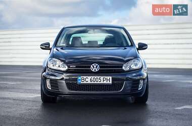 Хэтчбек Volkswagen Golf 2009 в 