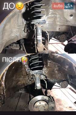 Хэтчбек Volkswagen Golf 2002 в 