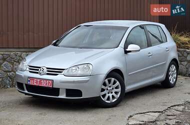 Хэтчбек Volkswagen Golf 2005 в Полтаве