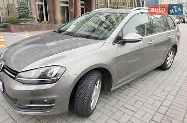 Универсал Volkswagen Golf 2013 в Киеве