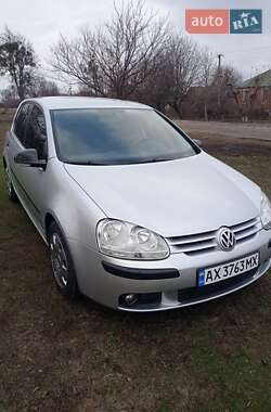 Хетчбек Volkswagen Golf 2005 в Богодухіву