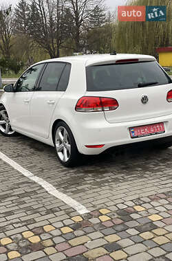 Хэтчбек Volkswagen Golf 2009 в 