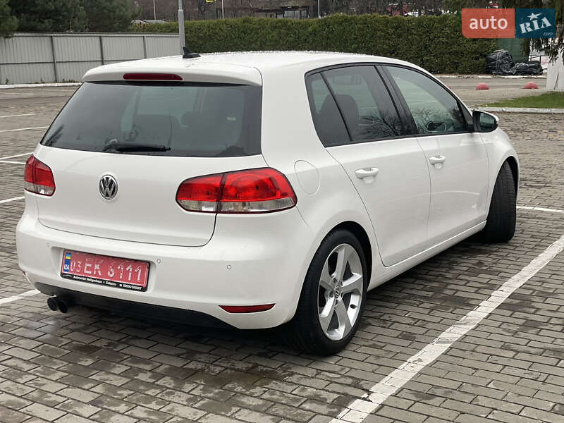 Хэтчбек Volkswagen Golf 2009 в Луцке