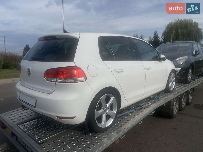 Хэтчбек Volkswagen Golf 2009 в Луцке