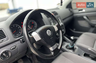 Хетчбек Volkswagen Golf 2007 в Вінниці