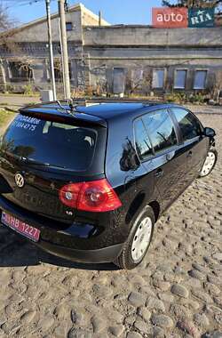 Хэтчбек Volkswagen Golf 2006 в Одессе