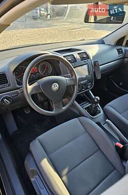 Хэтчбек Volkswagen Golf 2006 в Одессе