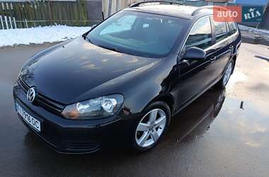 Універсал Volkswagen Golf 2010 в Києві