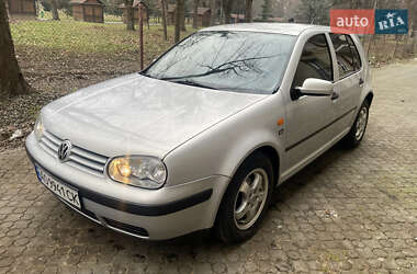 Хетчбек Volkswagen Golf 1998 в Мукачевому