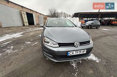 Хетчбек Volkswagen Golf 2014 в Умані