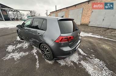 Хетчбек Volkswagen Golf 2014 в Умані