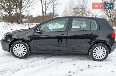 Хетчбек Volkswagen Golf 2006 в Звягелі