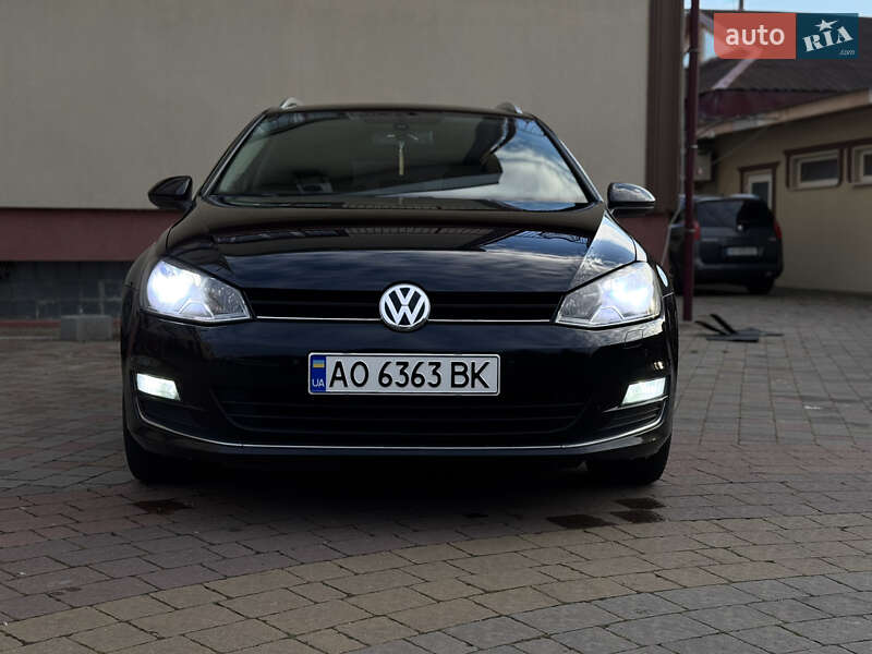 Універсал Volkswagen Golf 2014 в Чопі