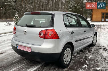 Хетчбек Volkswagen Golf 2004 в Луцьку