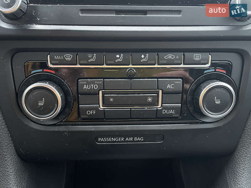 Універсал Volkswagen Golf 2011 в Києві