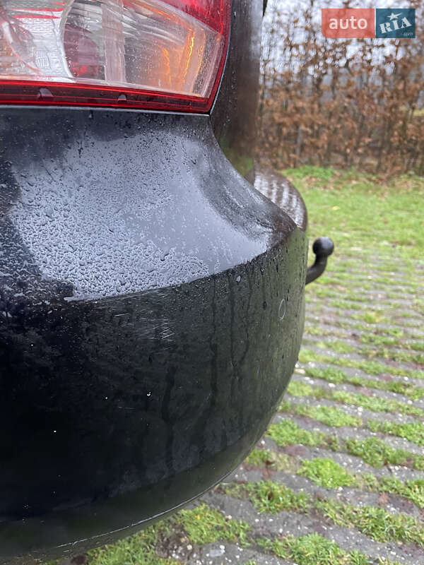 Універсал Volkswagen Golf 2011 в Києві