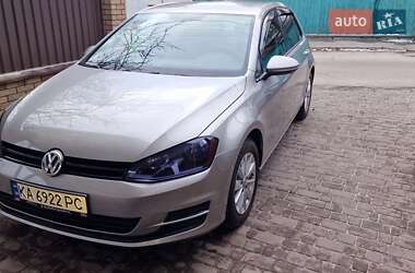 Хэтчбек Volkswagen Golf 2017 в 