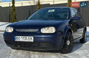 Хетчбек Volkswagen Golf 2002 в Тернополі