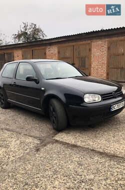 Хетчбек Volkswagen Golf 2001 в Червонограді