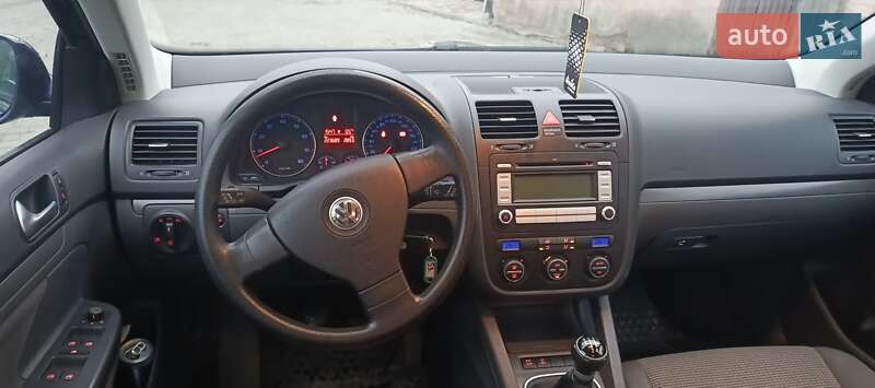 Универсал Volkswagen Golf 2007 в Чернобае фото 5 Универсал Volkswagen Golf 2007 в Чернобае
