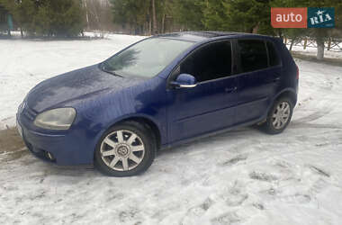 Хетчбек Volkswagen Golf 2005 в Березному