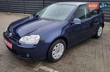 Хетчбек Volkswagen Golf 2006 в Черкасах