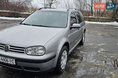 Универсал Volkswagen Golf 2004 в Ровно