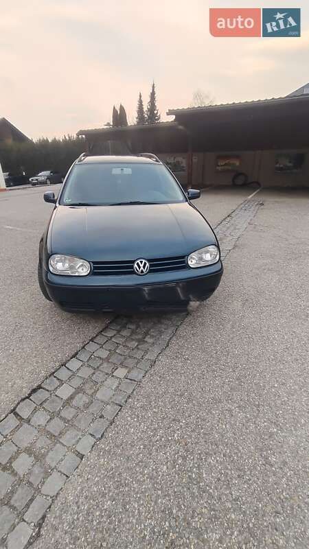 Хетчбек Volkswagen Golf 2000 в Чернігові