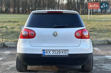 Хэтчбек Volkswagen Golf 2004 в Ивано-Франковске