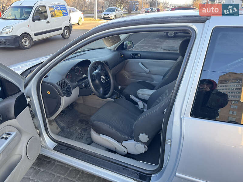 Хетчбек Volkswagen Golf 1998 в Білій Церкві