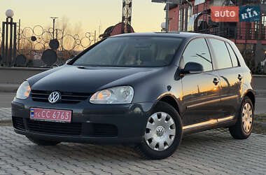 Хетчбек Volkswagen Golf 2005 в Львові