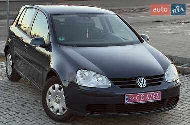 Хетчбек Volkswagen Golf 2005 в Львові