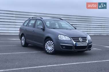 Універсал Volkswagen Golf 2009 в Львові