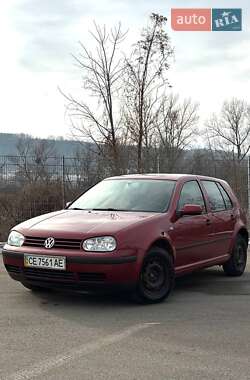 Хетчбек Volkswagen Golf 2000 в Чернівцях