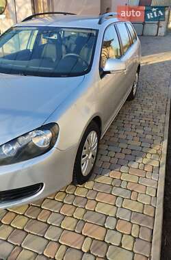 Универсал Volkswagen Golf 2013 в 