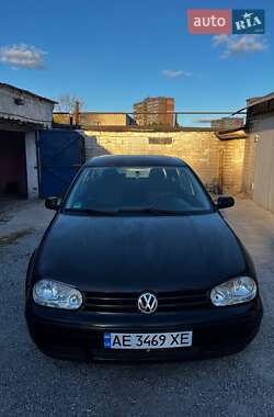 Хетчбек Volkswagen Golf 2000 в Дніпрі