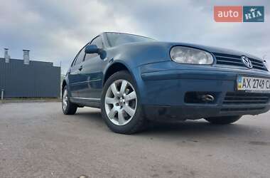 Хетчбек Volkswagen Golf 2003 в Харкові