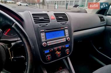 Универсал Volkswagen Golf 2007 в Днепре