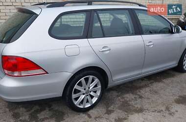 Универсал Volkswagen Golf 2008 в Бучаче