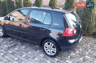 Хэтчбек Volkswagen Golf 2006 в Ходорове