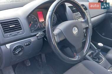 Хэтчбек Volkswagen Golf 2006 в Ходорове