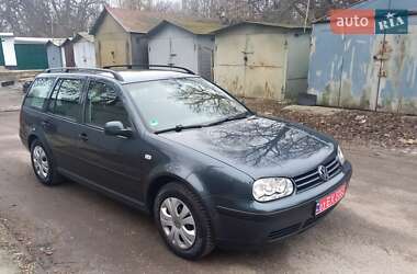 Універсал Volkswagen Golf 2002 в Харкові