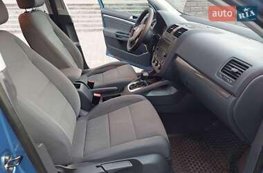 Хетчбек Volkswagen Golf 2004 в Одесі