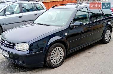 Хетчбек Volkswagen Golf 2002 в Києві