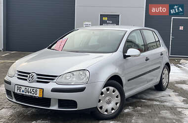 Хетчбек Volkswagen Golf 2006 в Нововолинську